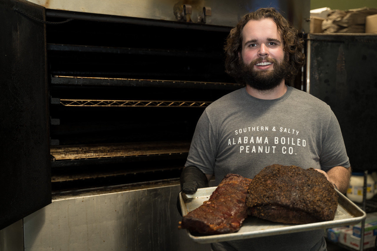 Owner and pitmaster, Sam Edwards, once prepared meals for superstar Jennifer Lopez, now cooks up up delicious food at his restaurant in Clewiston.